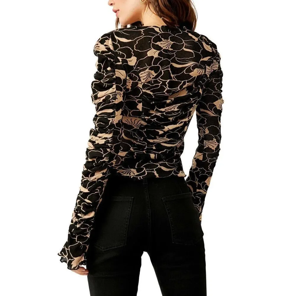 ✨Free People Through the Meadow Sz Small Top✨